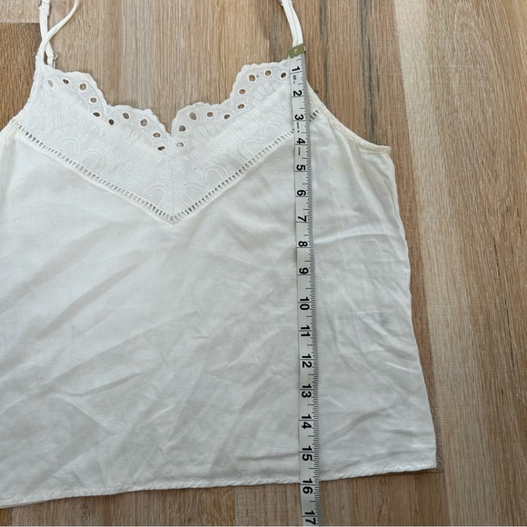 H&M eyelet tank top - Picture 4 of 7